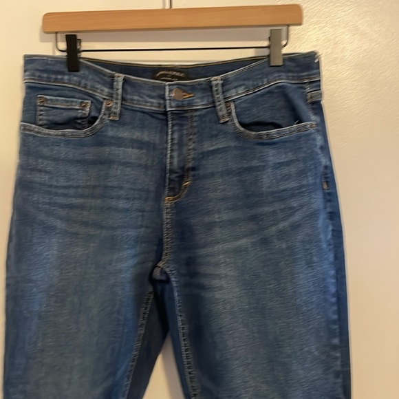 Banana Republic Girlfriend Jeans 30 / 10 Petite - Picture 2 of 10